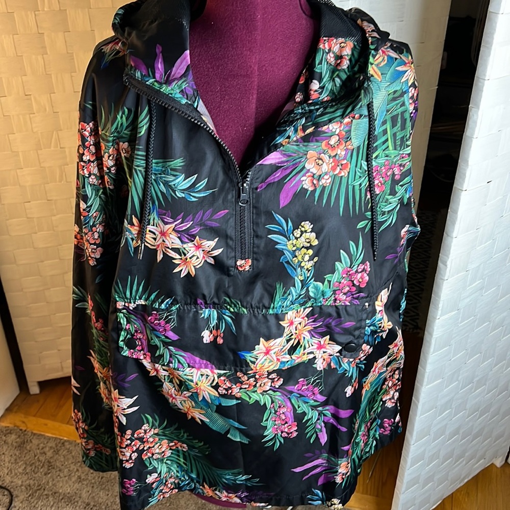 Xersion Floral print windbreaker pullover quarter zip. L